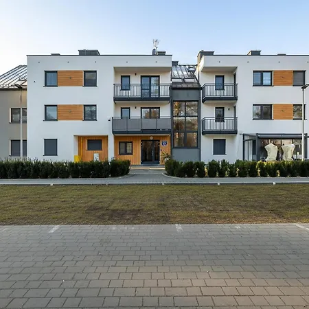 Apartament Bałtyk 8 *